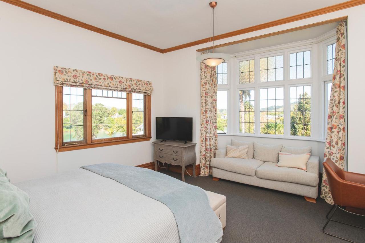 Cedar House Bed & Breakfast Gisborne Bagian luar foto