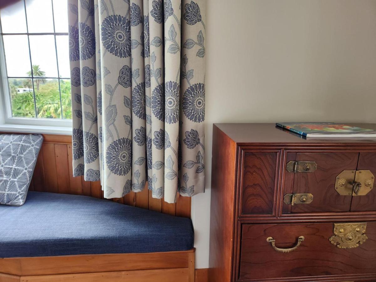 Cedar House Bed & Breakfast Gisborne Bagian luar foto