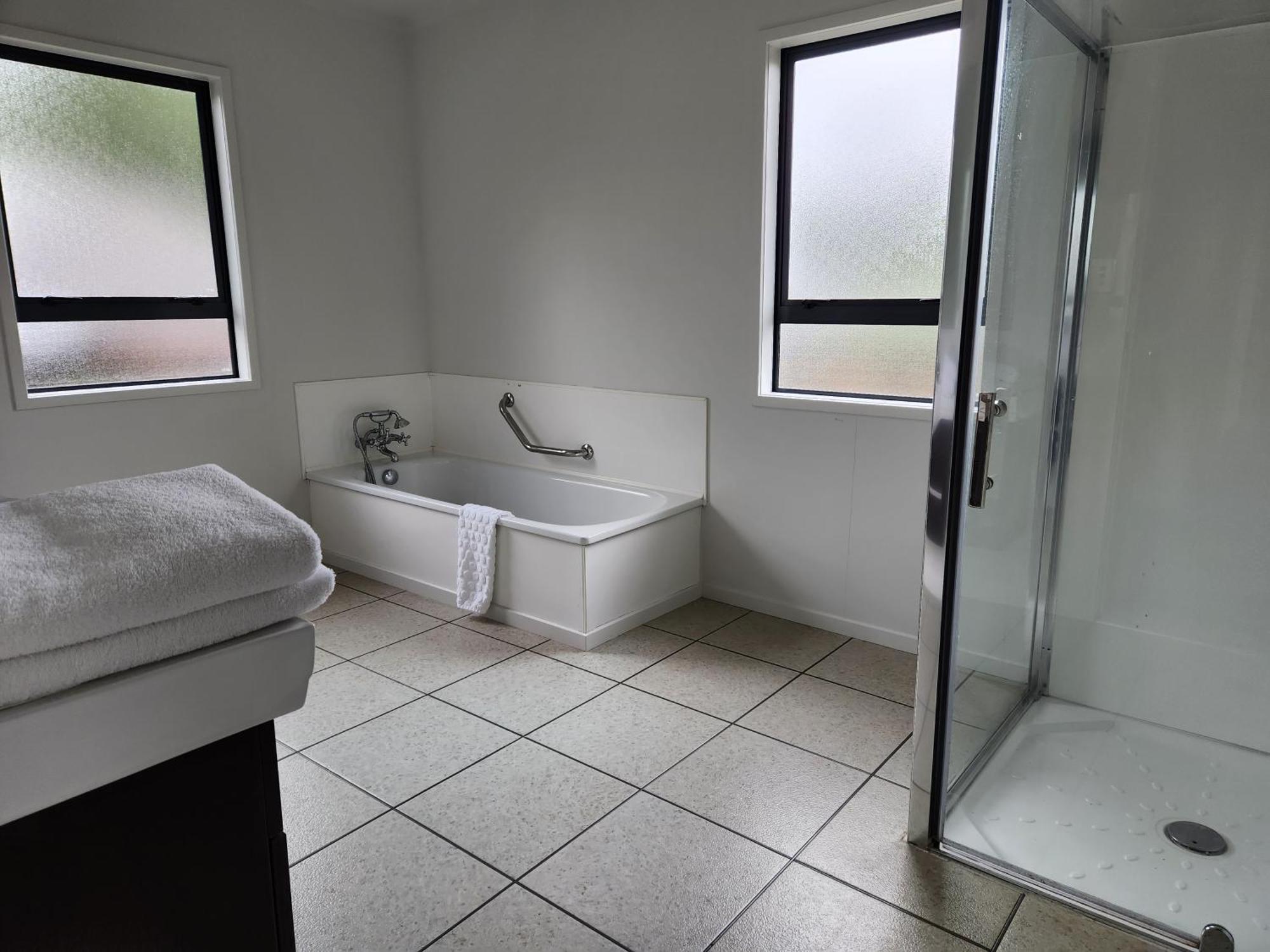 Cedar House Bed & Breakfast Gisborne Bagian luar foto