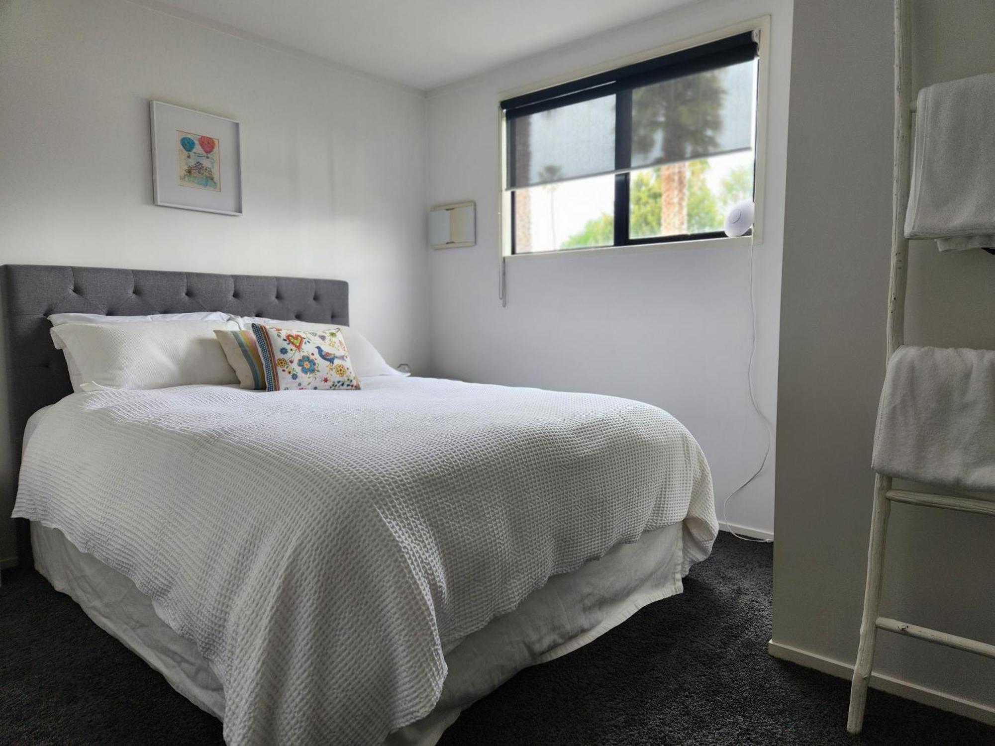 Cedar House Bed & Breakfast Gisborne Bagian luar foto
